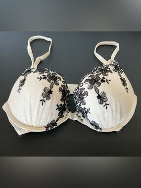 Victoria's Secret Black and Cream Lace-Push-Up Bra 34C